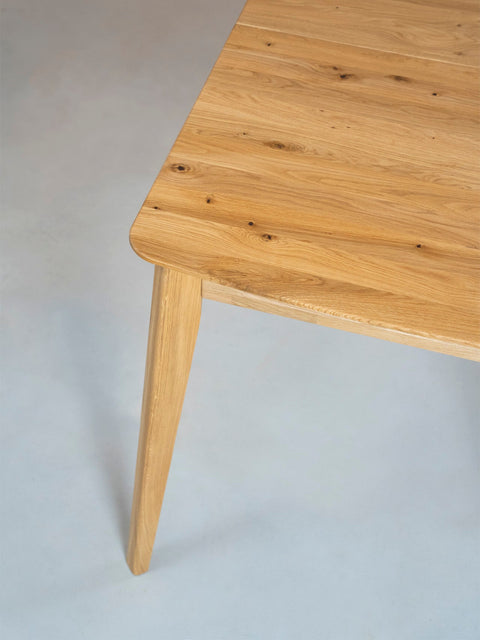 Table à manger à rallonges 110-145 cm en chêne massif naturel Vega