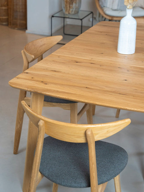 Table à manger à rallonges 110-145 cm en chêne massif naturel Vega