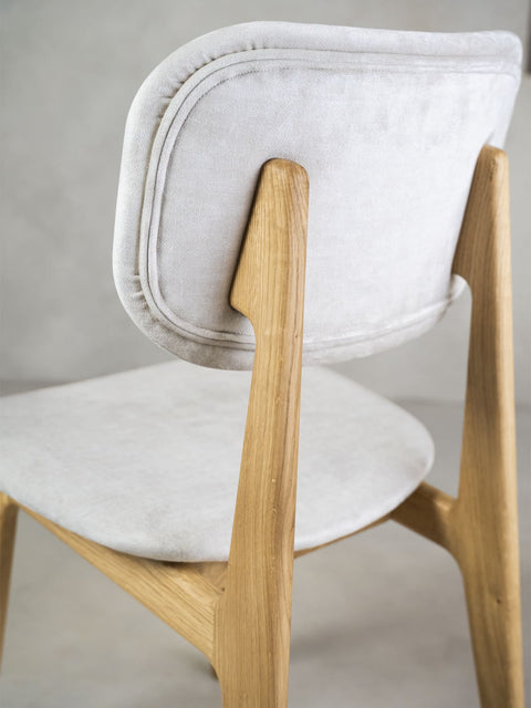 Chaise 81 cm en chêne massif et tissu moderne assise rembourrée naturel blanc Mevis