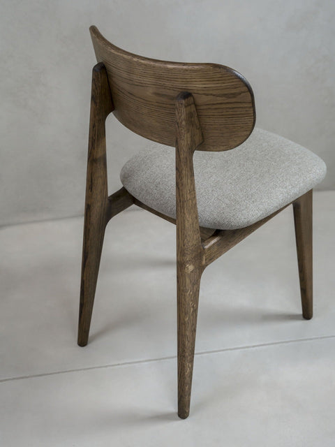 Chaise de salle à manger en bois de chêne massif 80 cm fumé rembourrée Paolo