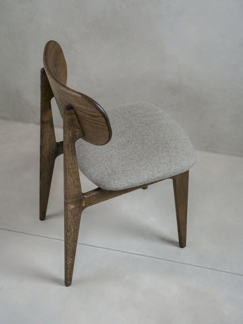Chaise de salle à manger en bois de chêne massif 80 cm fumé rembourrée Paolo