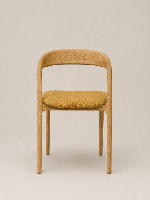 Chaise de salle à manger avec assise rembourrée en tissu jaune et chêne massif naturel Arco