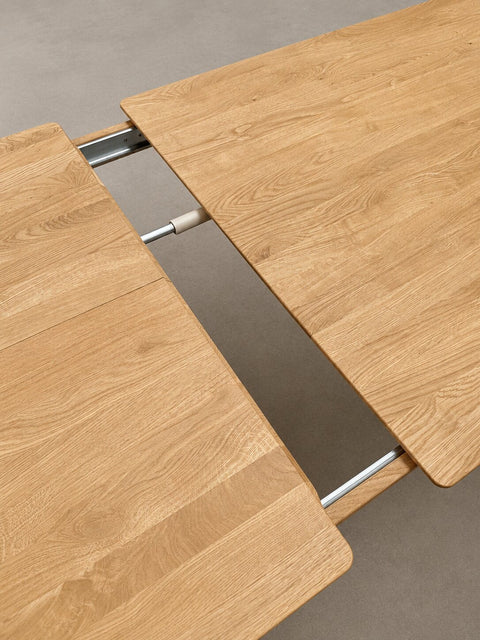Table à manger extensible 140-225 cm avec rallonge en chêne massif naturel Cortona