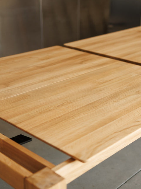 Table à manger extensible 140-225 cm avec rallonge en chêne massif naturel Cortona