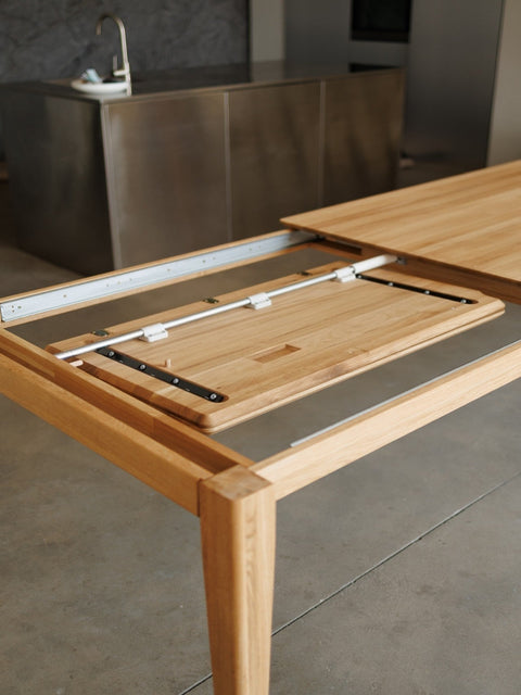 Table à manger extensible 140-225 cm avec rallonge en chêne massif naturel Cortona