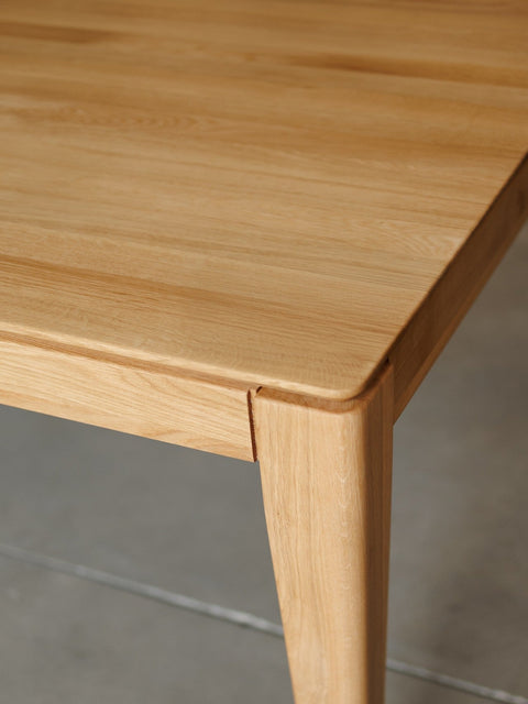 Table à manger extensible 140-225 cm avec rallonge en chêne massif naturel Cortona