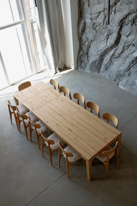 Table à manger extensible Ravello Max 200–300x100 cm avec 2 rallonges en chêne massif naturel.