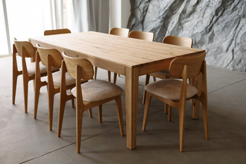 Table à manger extensible Ravello Max 200–300x100 cm avec 2 rallonges en chêne massif naturel.