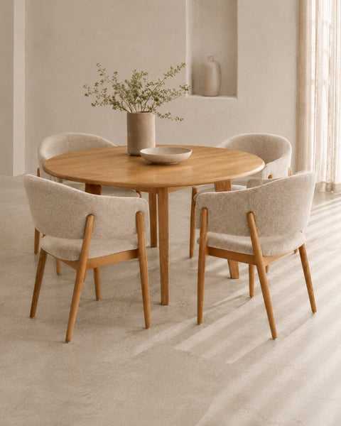Chaise de salle à manger rembourrée avec accoudoirs, en velours beige et chêne massif naturel Sonata 