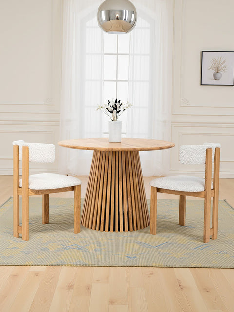 Chaise de salle à manger rembourrée en bouclé crème et chêne massif naturel Angelo